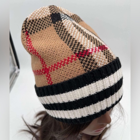 Burberry Cashmere Nova Check Beanie Hat- Free Gift With Purchase - Picture 3 of 6